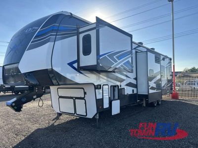2020 Keystone RV Fuzion - Photo 3