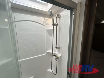 2020 Keystone RV Fuzion - Photo 40