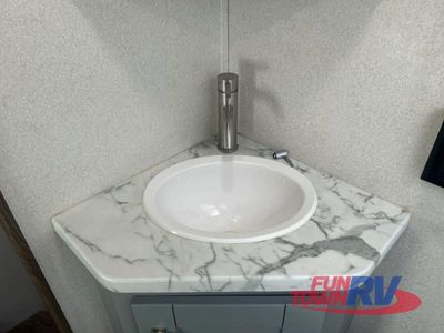 2020 Keystone RV Fuzion - Photo 37