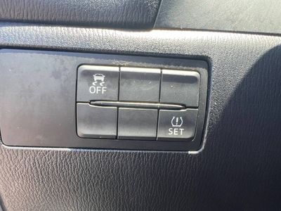 2018 Mazda MAZDA3 - Photo 14