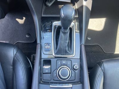 2018 Mazda MAZDA3 - Photo 11