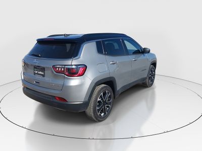2023 Jeep Compass - Photo 7