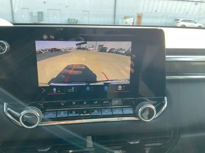 2026 GMC Canyon — photo 11 view