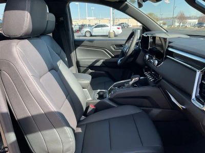2026 GMC Canyon — photo 15 view