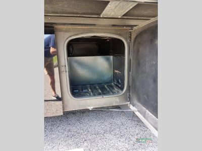2024 Thor Motor Coach Pasadena — photo 10 view