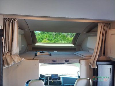 2024 Thor Motor Coach Pasadena — photo 43 view
