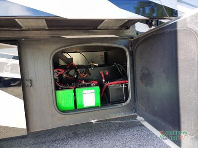 2024 Thor Motor Coach Pasadena — photo 14 view