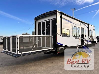 2026 Forest River RV Vengeance Rogue Armored - Photo 4