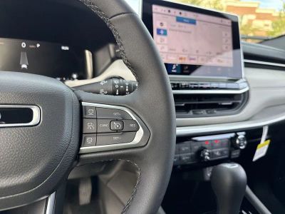 2026 Jeep Compass — photo 15 view