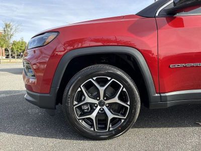 2026 Jeep Compass — photo 9 view