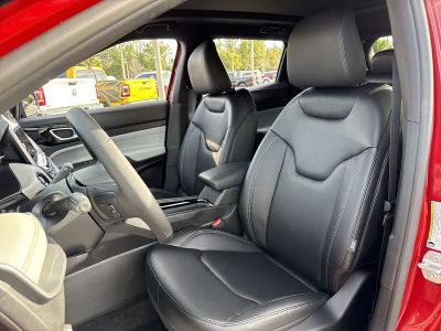 2026 Jeep Compass — photo 10 view