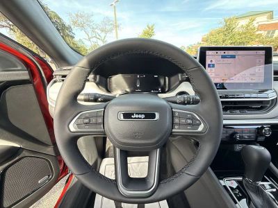 2026 Jeep Compass — photo 13 view