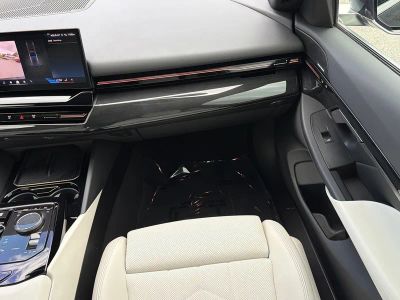 2024 BMW 5 Series — photo 16 view