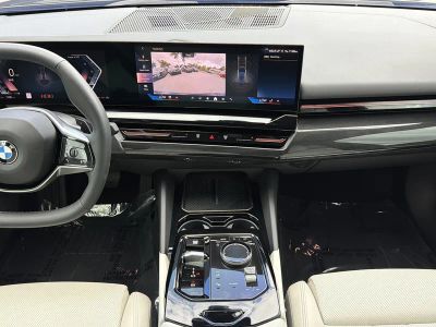 2024 BMW 5 Series — photo 15 view
