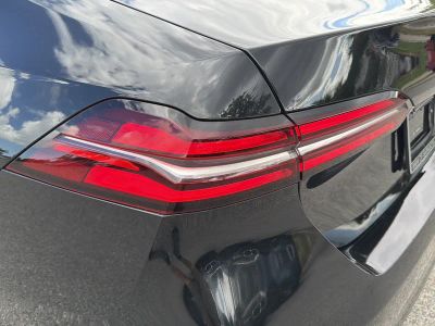 2024 BMW 5 Series — photo 10 view