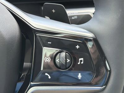 2024 BMW 5 Series — photo 30 view