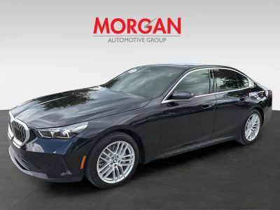 2024 BMW 5 Series — photo 8 view
