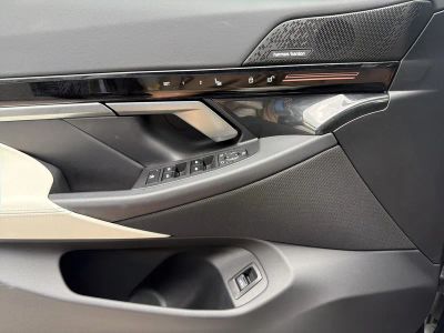 2024 BMW 5 Series — photo 23 view