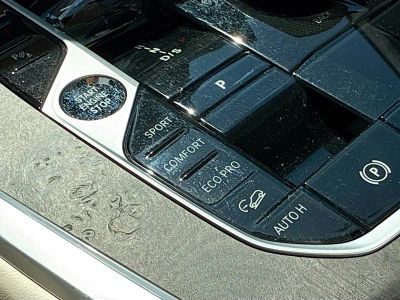 2025 BMW X7 — photo 32 view