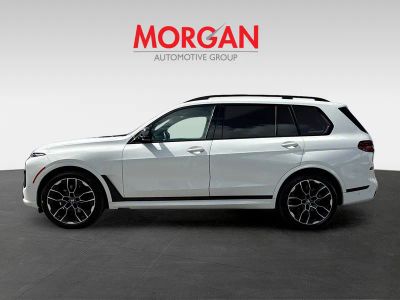 2025 BMW X7 — engine compartment view