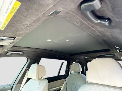2025 BMW X7 — photo 29 view