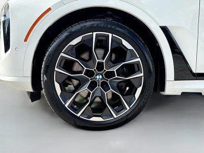 2025 BMW X7 — photo 45 view