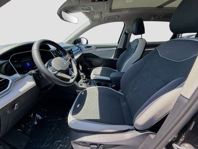 2026 Volkswagen Taos - Photo 16
