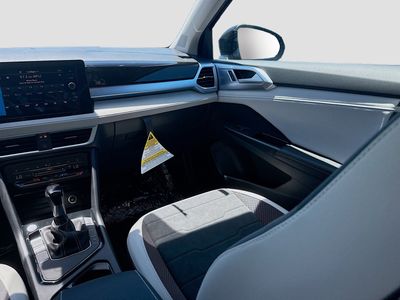 2026 Volkswagen Taos - Photo 18