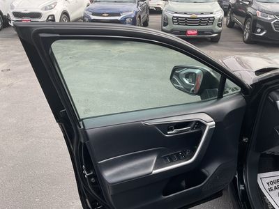 2019 Toyota RAV4 — photo 22 view