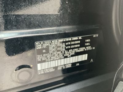 2019 Toyota RAV4 — photo 25 view