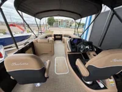 2026 Barletta Lusso L25UC - Photo 11