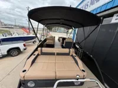 2026 Barletta Lusso L25UC - Photo 9
