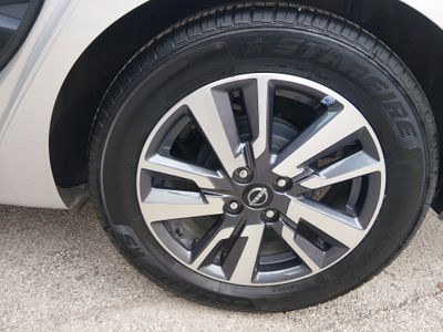 2024 Nissan Versa - Photo 14
