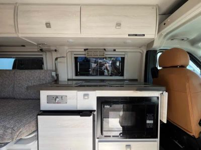 2025 Winnebago TRAVATO — photo 7 view