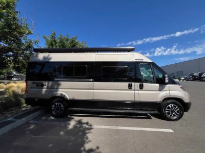 2025 Winnebago TRAVATO — photo 14 view