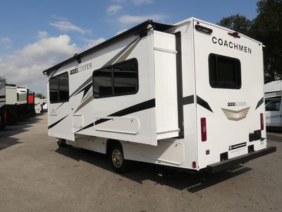 2026 Coachmen Freelander - Photo 3