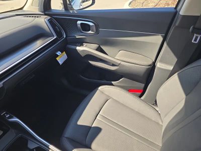2026 Kia Sorento — photo 16 view