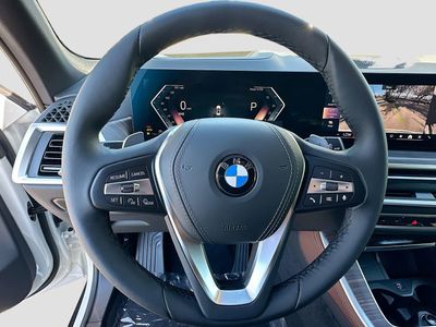 2026 BMW X5 — photo 8 view