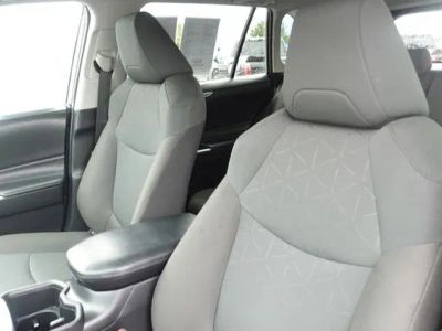 2024 Toyota RAV4 — photo 25 view