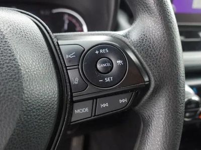 2024 Toyota RAV4 — photo 18 view