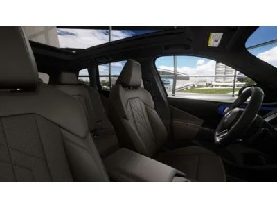 2026 BMW X3 — photo 9 view