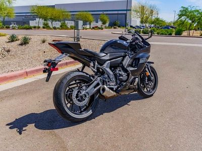 2025 Yamaha YZF-R7 - Photo 4