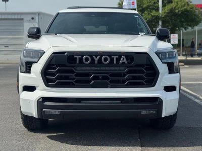 2025 Toyota Sequoia TRD Pro - Photo 4