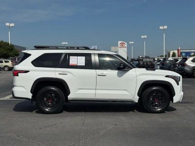 2025 Toyota Sequoia TRD Pro - Photo 7