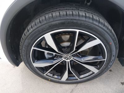 2023 Volkswagen Tiguan - Photo 10
