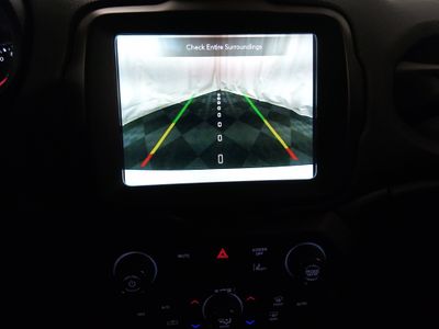 2023 Jeep Renegade - Photo 16