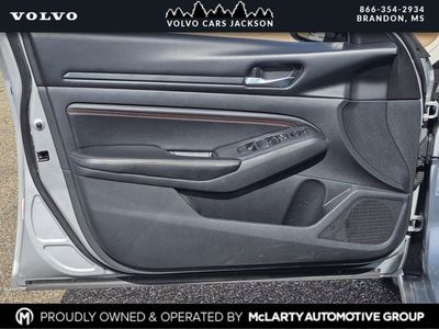 2022 Nissan Altima — photo 14 view