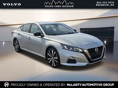 2022 Nissan Altima 2.5 SR in Brilliant Silver Metallic — front three-quarter view