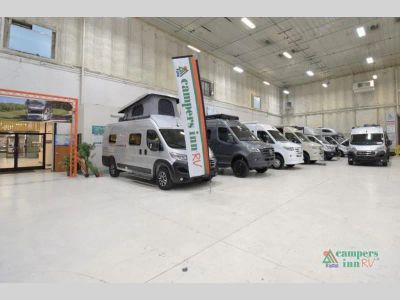 2027 Forest River RV Rockwood Ultra Lite — photo 19 view