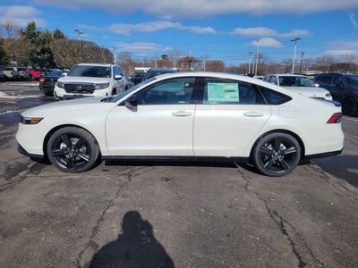 2026 Honda Accord Hybrid Sport-L Sedan - Photo 9